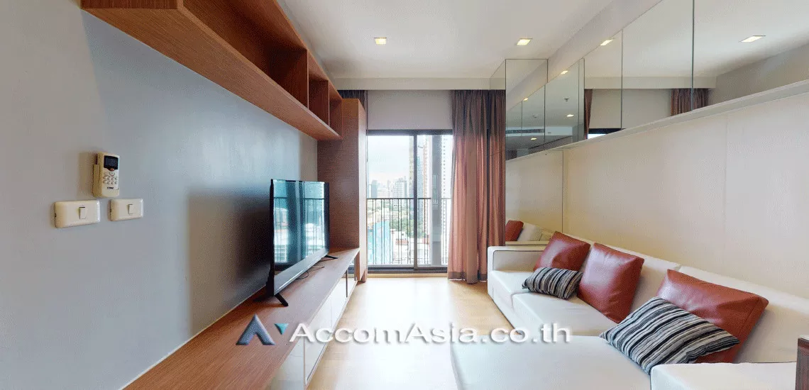 Noble Reveal Condominium  1 Bedroom for Sale & Rent BTS Ekkamai in Sukhumvit Bangkok