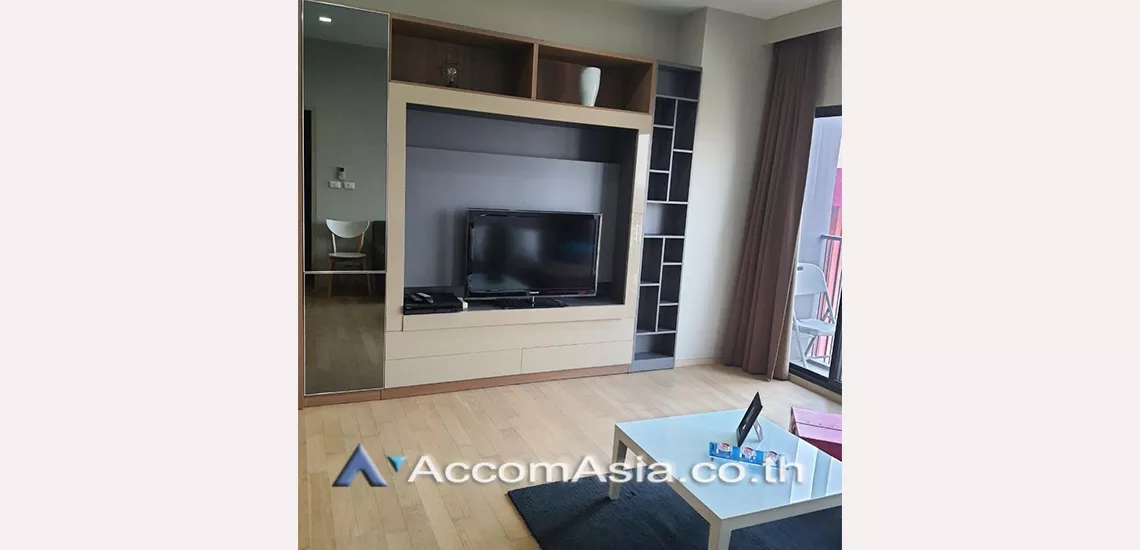 unit 1 Bedroom  Condominium For Rent & Sale in Sukhumvit, Bangkok  near BTS Ekkamai (1518954)