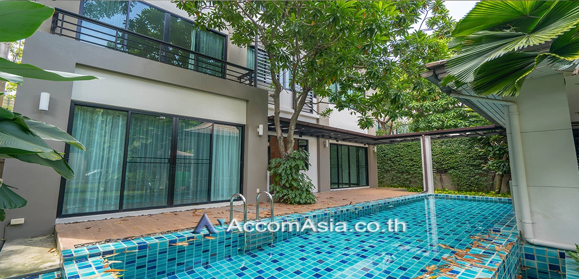 Private Swimming Pool |  Peaceful Living House  4 Bedroom for Rent BTS Thong Lo in Sukhumvit Bangkok
