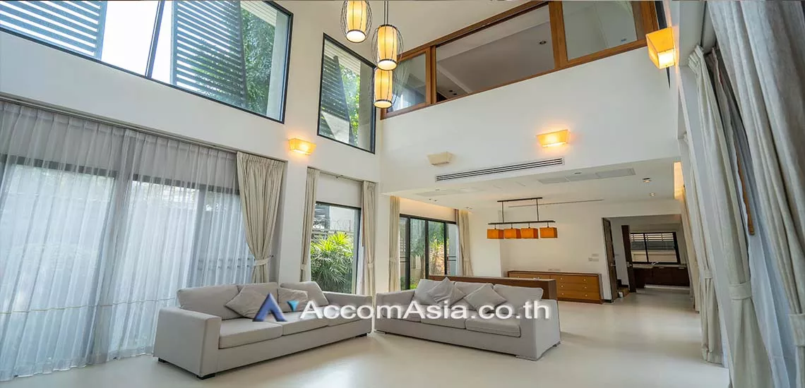Private Swimming Pool |  3 Bedrooms  House For Rent in Sukhumvit, Bangkok  near BTS Thong Lo (1818962)