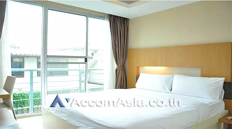  2 Bedrooms  Apartment For Rent in Sukhumvit, Bangkok  near BTS Thong Lo (1418986)