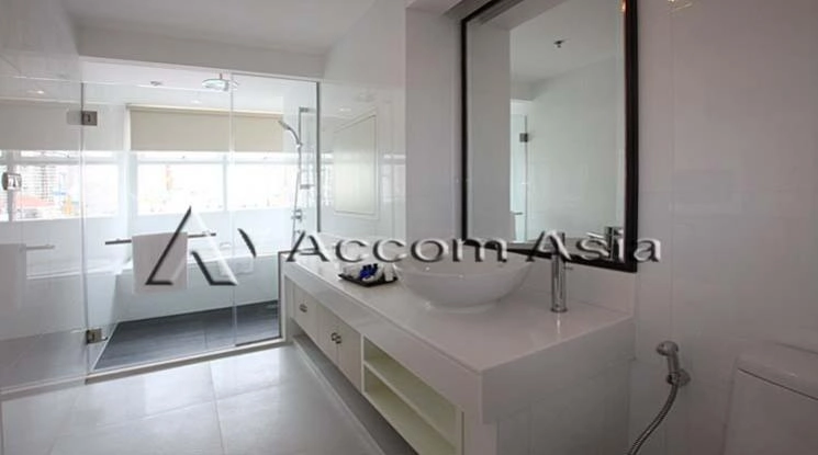 9  1 br Apartment For Rent in Sukhumvit ,Bangkok BTS Asok - MRT Sukhumvit at Serviced Apartment with Park view 1418999