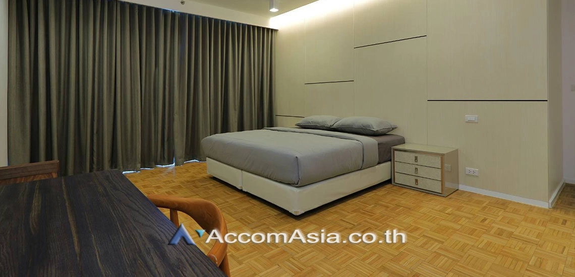 5  2 br Apartment for rent and sale in Sukhumvit ,Bangkok BTS Phrom Phong at High-Rise Serviced Apartment Near The Em District 1419034