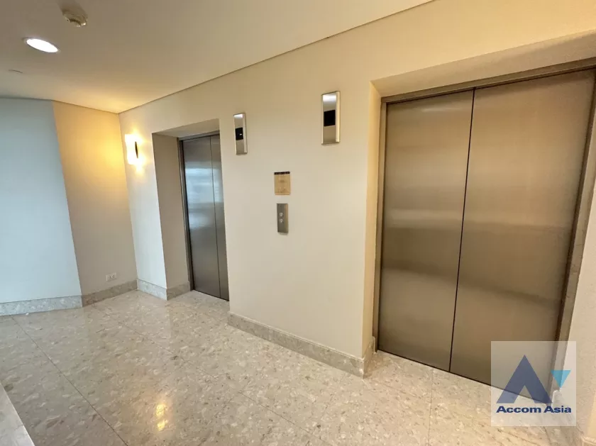 13  3 br Condominium For Rent in Ploenchit ,Bangkok BTS Chitlom at The Park Chidlom 1519060