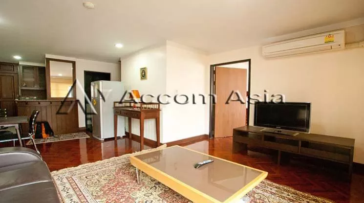  2 Bedrooms  Condominium For Rent in Silom, Bangkok  near BTS Sala Daeng - BTS Chong Nonsi (1519078)