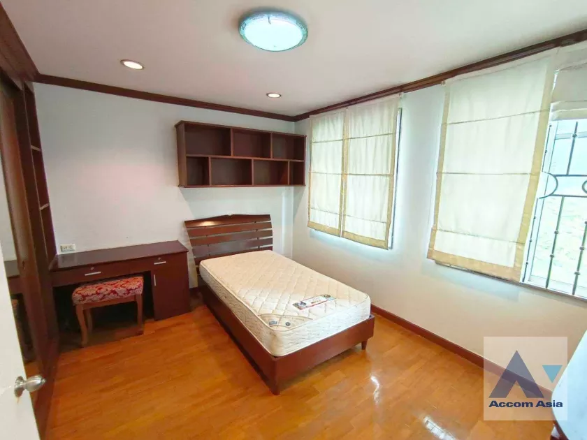 11  4 br House For Rent in Sukhumvit ,Bangkok BTS Thong Lo at Baan Klang Krung Thonglor 2519096