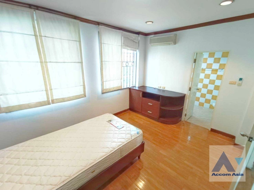 12  4 br House for rent and sale in Sukhumvit ,Bangkok BTS Thong Lo at Baan Klang Krung Thonglor 2519096