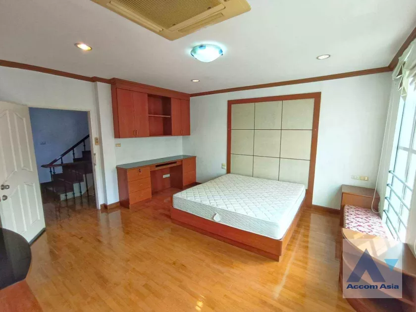22  4 br House For Rent in Sukhumvit ,Bangkok BTS Thong Lo at Baan Klang Krung Thonglor 2519096