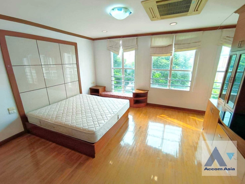 24  4 br House for rent and sale in Sukhumvit ,Bangkok BTS Thong Lo at Baan Klang Krung Thonglor 2519096