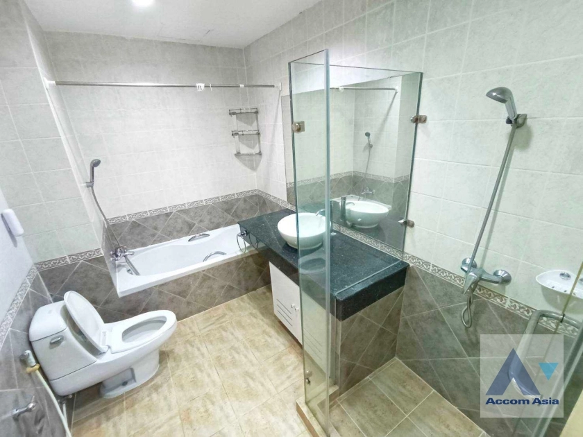 30  4 br House for rent and sale in Sukhumvit ,Bangkok BTS Thong Lo at Baan Klang Krung Thonglor 2519096