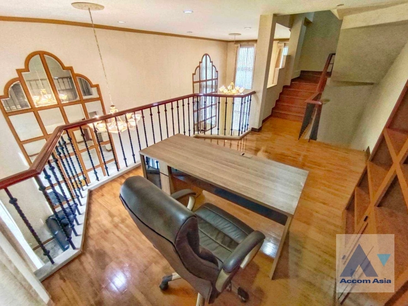 8  4 br House for rent and sale in Sukhumvit ,Bangkok BTS Thong Lo at Baan Klang Krung Thonglor 2519096