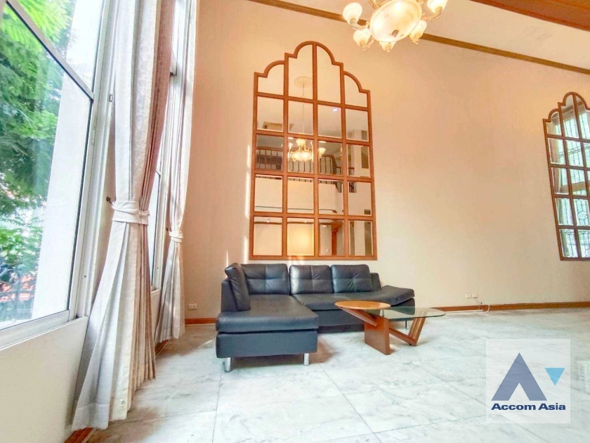 unitPet friendly | Baan Klang Krung Thonglor