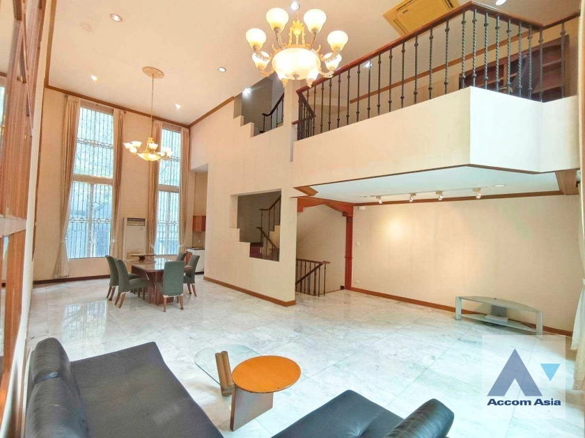 unitPet friendly | Baan Klang Krung Thonglor