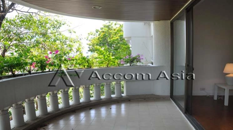 6  3 br Apartment For Rent in Sathorn ,Bangkok BTS Chong Nonsi at Kid Friendly Place Short Walk to Nang Linchi Road 1519111