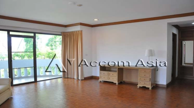8  3 br Apartment For Rent in Sathorn ,Bangkok BTS Chong Nonsi at Kid Friendly Place Short Walk to Nang Linchi Road 1519111