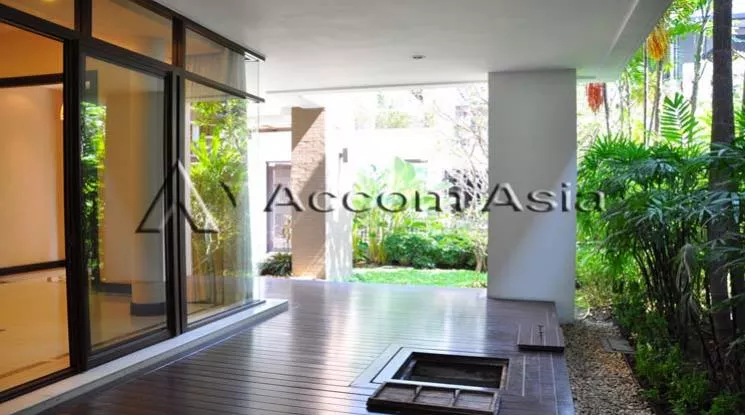 8  4 br House For Rent in Sukhumvit ,Bangkok BTS Asok - MRT Sukhumvit at House with pool Exclusive compound 1819116