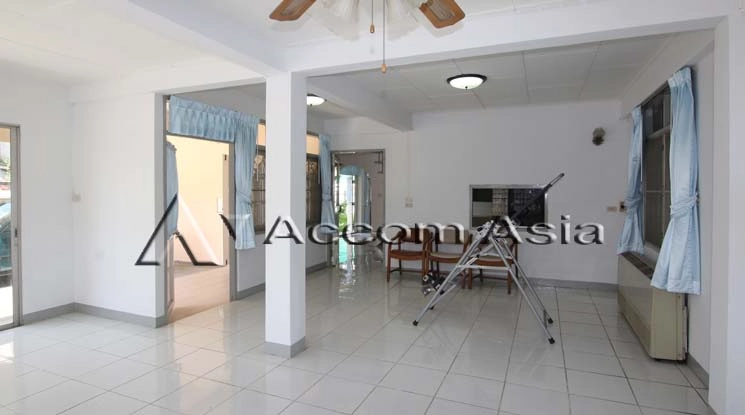  1  3 br House For Rent in Sukhumvit ,Bangkok BTS Phra khanong 1719149