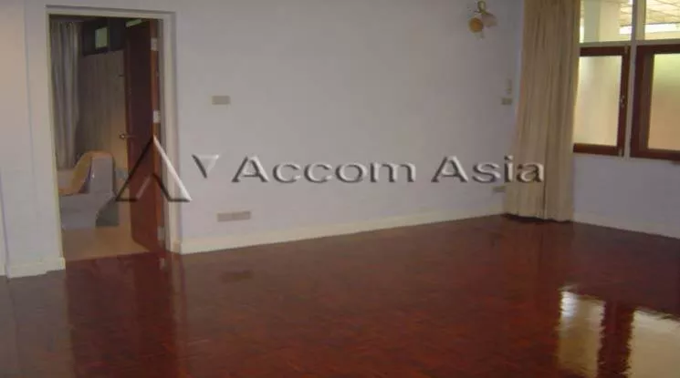 7  3 br House for rent and sale in Sukhumvit ,Bangkok BTS Ekkamai 90301