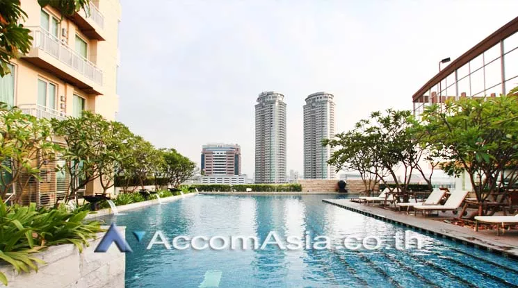  4 Bedrooms  Condominium For Rent in Sathorn, Bangkok  near BTS Chong Nonsi - BRT Sathorn (1519193)