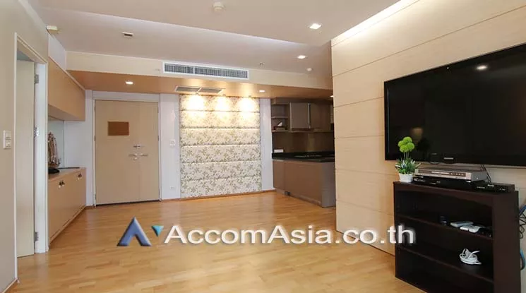 unit 3 Bedrooms  Condominium For Rent in Sukhumvit, Bangkok  near BTS Ekkamai (1519209)