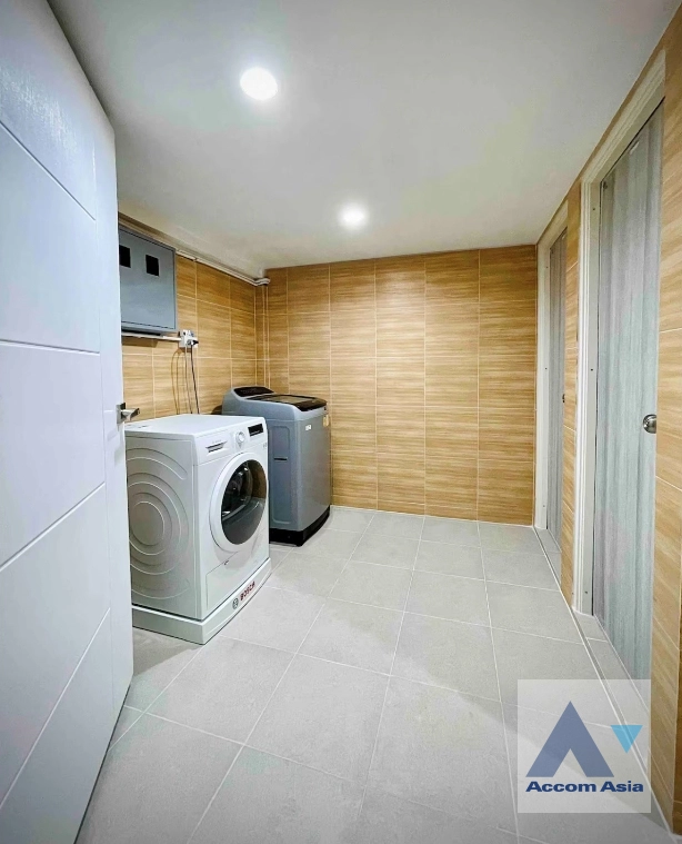 13  2 br Apartment for rent and sale in Ploenchit ,Bangkok BTS Chitlom at Private Apartment 1419212