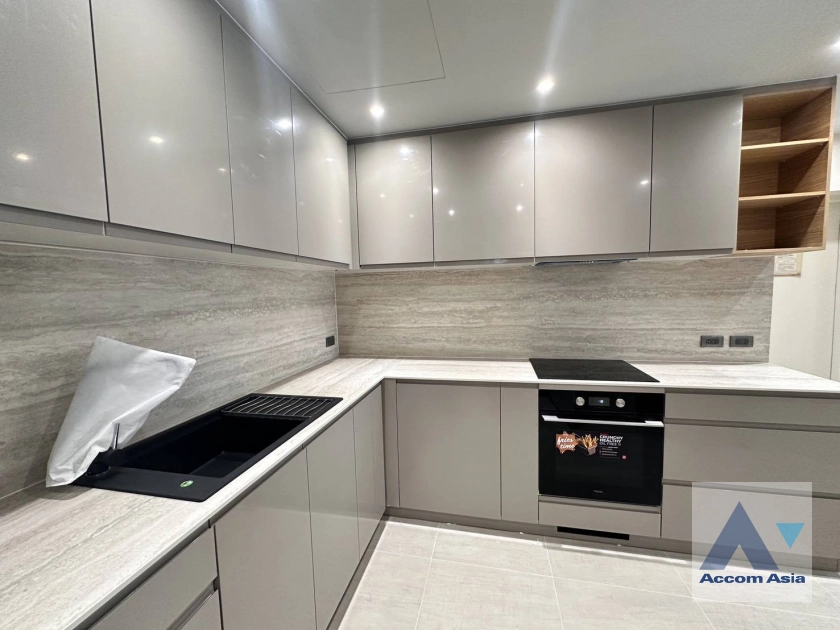 5  3 br Condominium For Rent in Sukhumvit ,Bangkok BTS Ekkamai at La Cascade 1519223