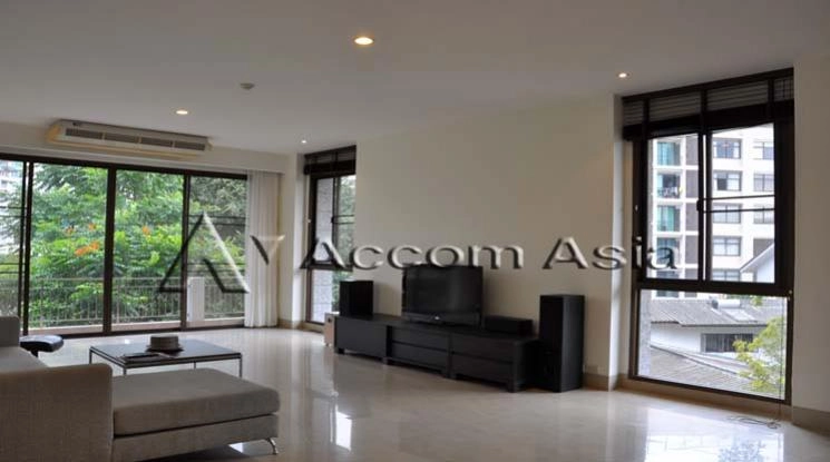 Pet friendly |  Delightful and Homely atmosphere Apartment  3 Bedroom for Sale & Rent BTS Phrom Phong in Sukhumvit Bangkok