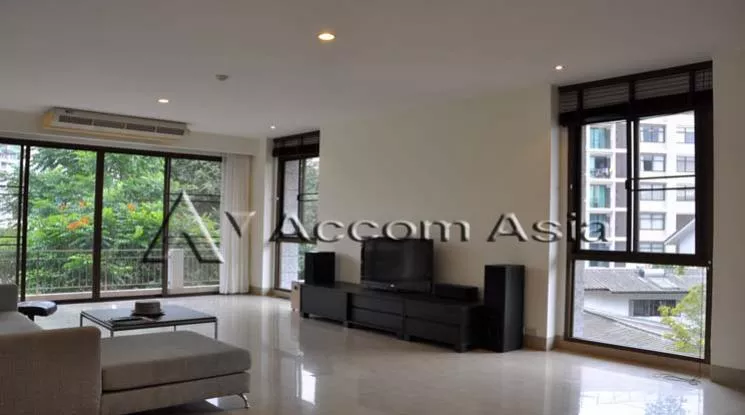 Pet friendly |  Delightful and Homely atmosphere Apartment  3 Bedroom for Rent BTS Phrom Phong in Sukhumvit Bangkok
