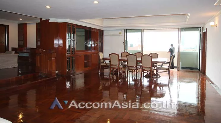  3 Bedrooms  Apartment For Rent in Sukhumvit, Bangkok  near BTS Asok - MRT Sukhumvit (1419241)
