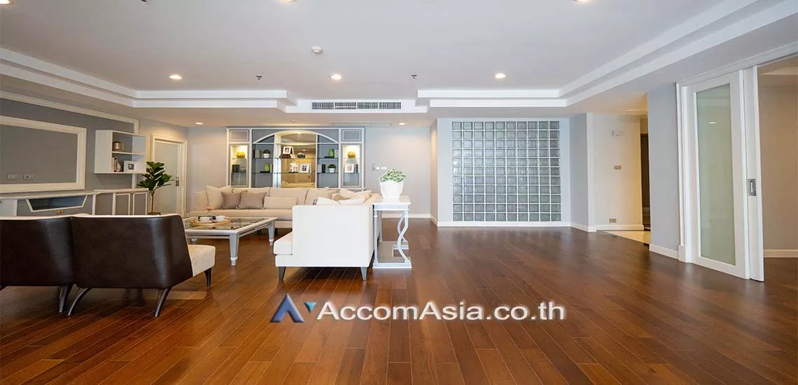  3 Bedrooms  Apartment For Rent in Sukhumvit, Bangkok  near BTS Thong Lo (1419271)