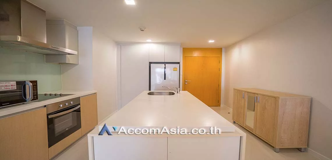 unit 3 Bedrooms  Apartment For Rent in Sukhumvit, Bangkok  near BTS Phrom Phong (1419298)