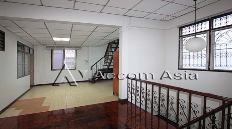 6  4 br House For Rent in Phaholyothin ,Bangkok BTS Ari 2319299