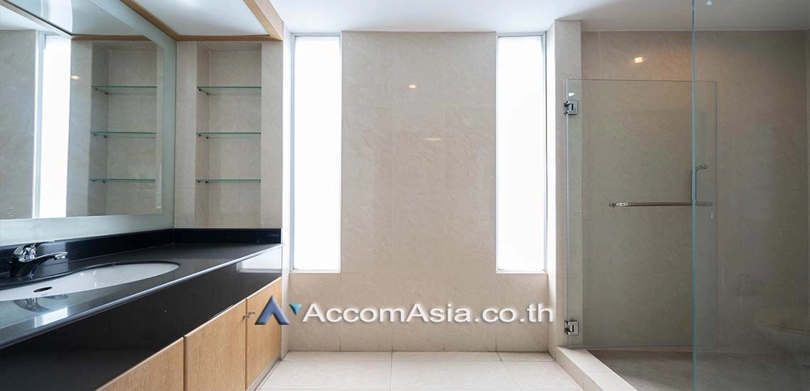 7  3 br Apartment For Rent in Sukhumvit ,Bangkok BTS Nana at Quiet and Peaceful  1419305
