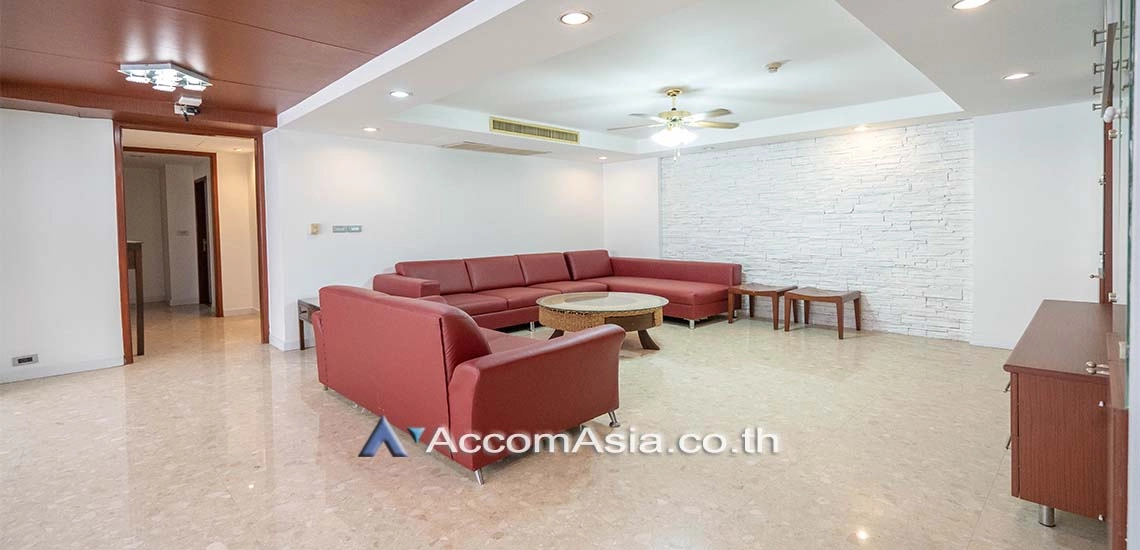 Pet friendly |  Quiet and Peaceful  Apartment  3 Bedroom for Rent BTS Nana in Sukhumvit Bangkok