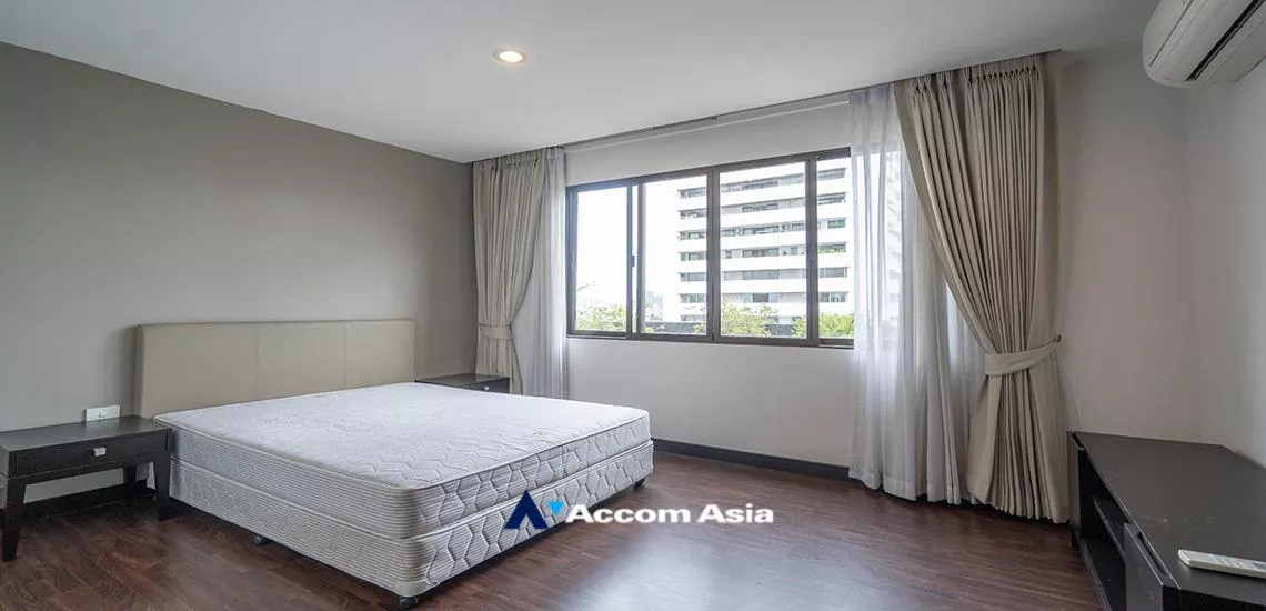 9  4 br Apartment For Rent in Sukhumvit ,Bangkok BTS Ekkamai at Comfort living and well service 1419351