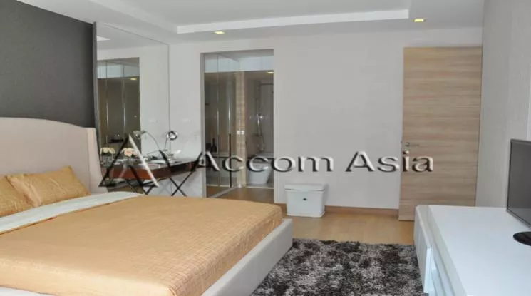 8  2 br Condominium For Rent in Ploenchit ,Bangkok BTS Ploenchit at O2 Hip 1519369