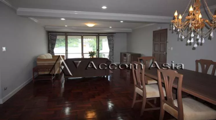 Pet friendly |  Charming Homely Style Apartment  3 Bedroom for Rent BTS Ari in Phaholyothin Bangkok