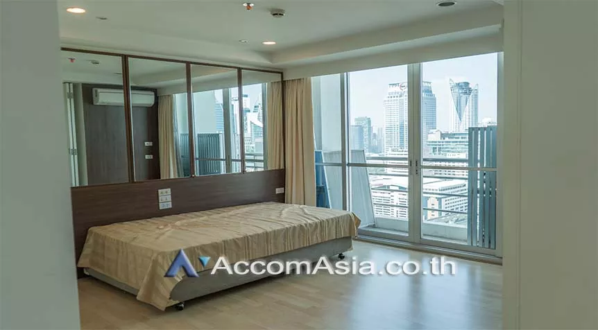 Double High Ceiling, Duplex Condo | The Rajdamri Condominium