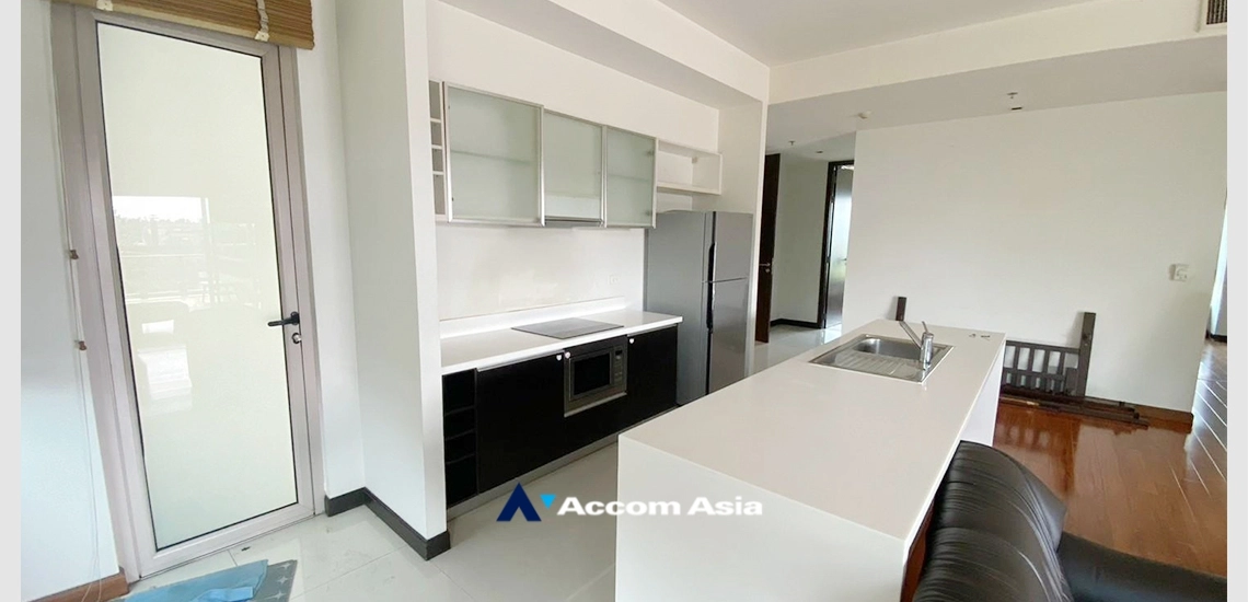 unit 3 Bedrooms  Condominium For Rent & Sale in Sathorn, Bangkok  near BRT Thanon Chan (1519413)