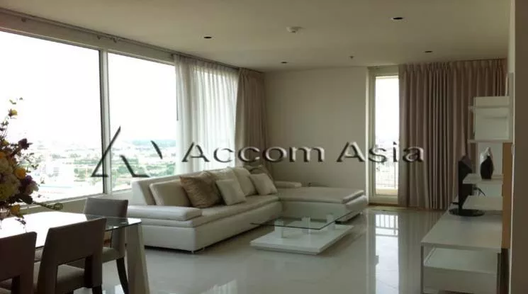  3 Bedrooms  Condominium For Rent in Sathorn, Bangkok  near BTS Chong Nonsi - BRT Sathorn (1519431)