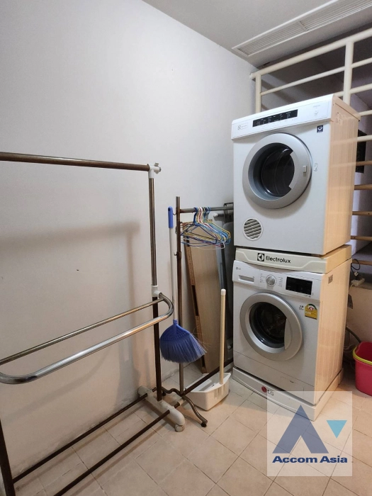 7  3 br Condominium for rent and sale in Sathorn ,Bangkok BTS Chong Nonsi - BRT Sathorn at The Empire Place 1519431