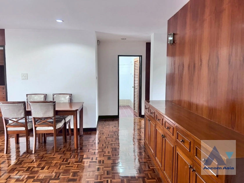 unit 3 Bedrooms  Apartment For Rent in Sukhumvit, Bangkok  near BTS Thong Lo (1419444)