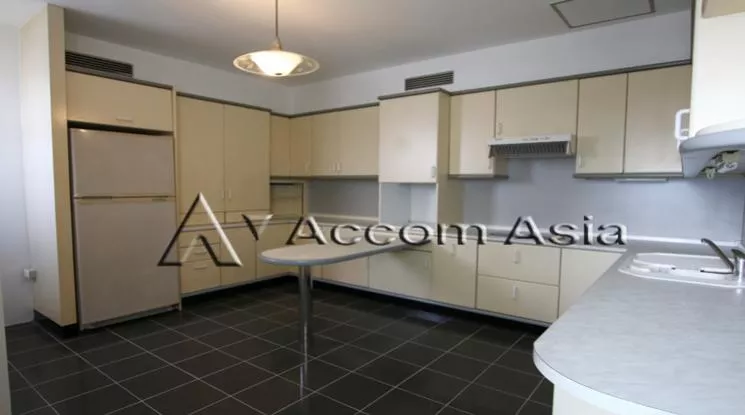 unitDuplex Condo, Penthouse |  4 Bedrooms  Apartment For Rent in Sukhumvit, Bangkok  near BTS Nana (1419454)