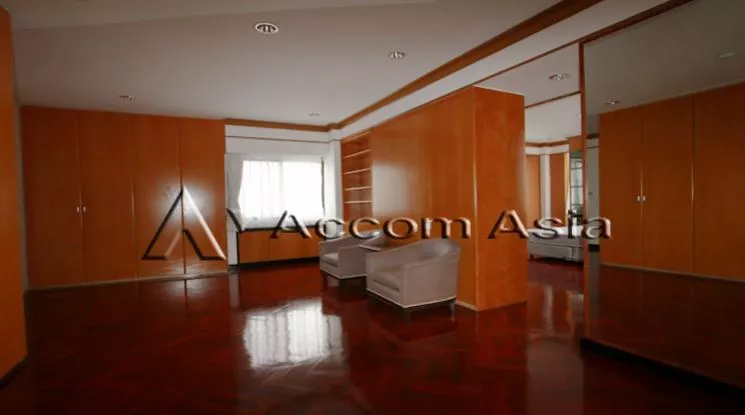 6  4 br Apartment For Rent in Sukhumvit ,Bangkok BTS Nana at Perfect for Pet lovers Apartment, near NIST Intl 1419454