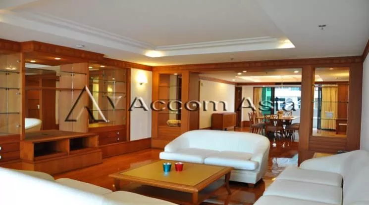  3 Bedrooms  Apartment For Rent in Sukhumvit, Bangkok  near BTS Asok (1519465)