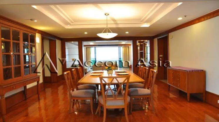 unit 3 Bedrooms  Apartment For Rent in Sukhumvit, Bangkok  near BTS Asok (1519465)