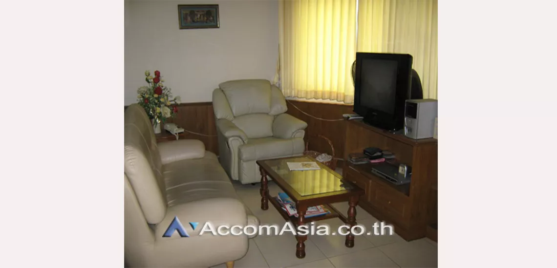 unit 2 Bedrooms  Condominium For Rent in Sukhumvit, Bangkok  near BTS Asok - MRT Sukhumvit (1519489)