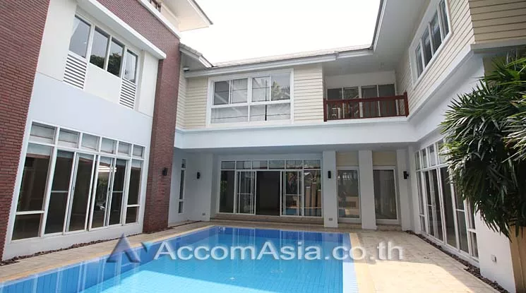  2  4 br House For Rent in Sukhumvit ,Bangkok BTS Thong Lo at Privacy and Peaceful 60039