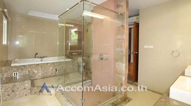 17  4 br House for rent and sale in Sukhumvit ,Bangkok BTS Thong Lo at Privacy and Peaceful 60039
