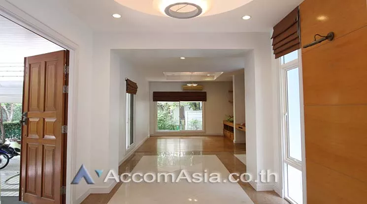  1  4 br House For Rent in Sukhumvit ,Bangkok BTS Thong Lo at Privacy and Peaceful 60039